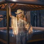 21-06-2005 Inge de Bruijn in Diessen, by order of Pomaz. June 21, 2005.

[keywords]Posed, Whirlpool, Hat[/keywords]